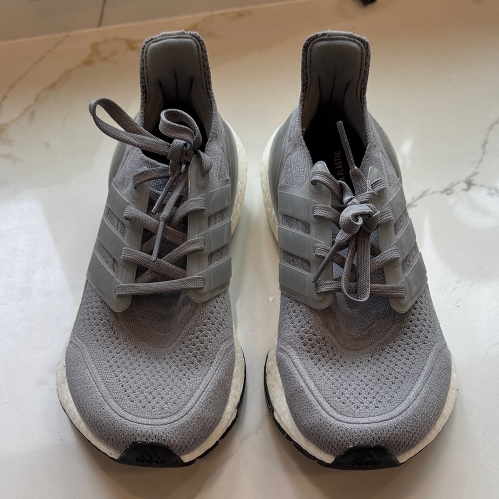 Adidas Gray Ultraboost PrimeBlue Running Shoes women’s Size 8